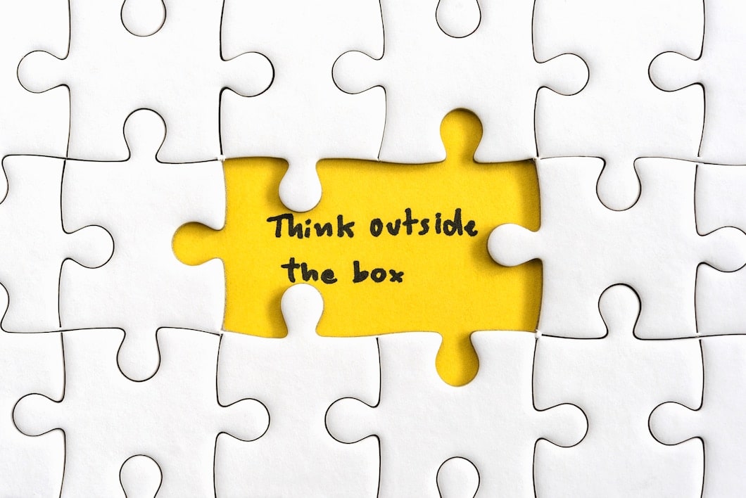 think outside box quotes business concept_1357 260 min